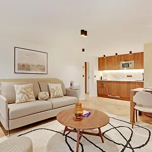 https://luxury-appartement-1br-4p-petits-champs.fr-paris.fr